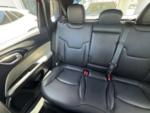 Used 2025 Jeep Compass Limited AWD/4WD image 39