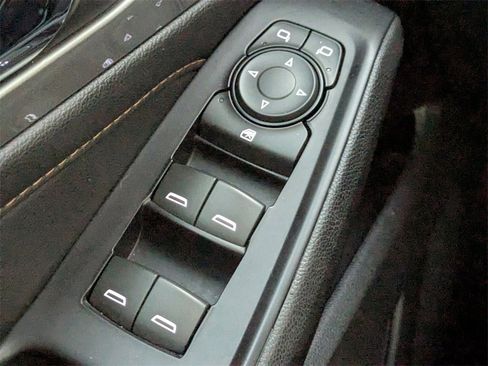 Used 2018 Chevrolet Traverse LS image 28