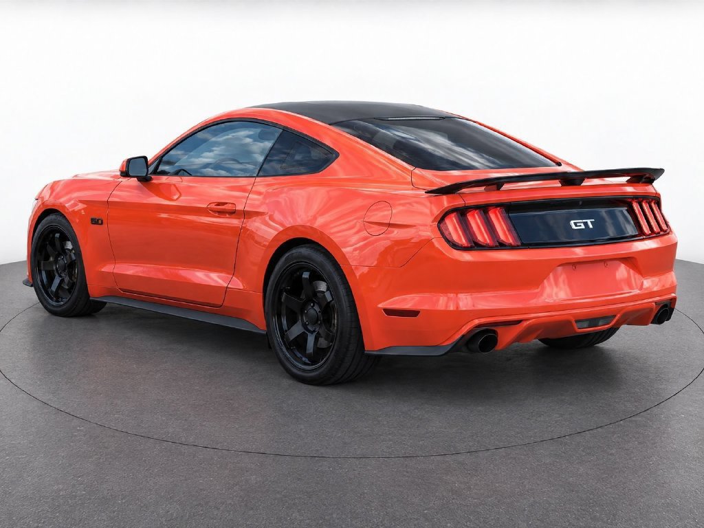 Used 2015 Ford Mustang GT RWD image 4