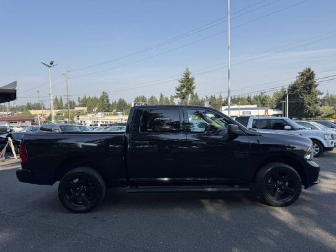 Used 2018 RAM 1500 Express w/ Wheel & Sound Group AWD/4WD image 5