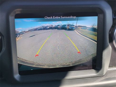 Used 2021 Jeep Wrangler Unlimited Sahara image 10