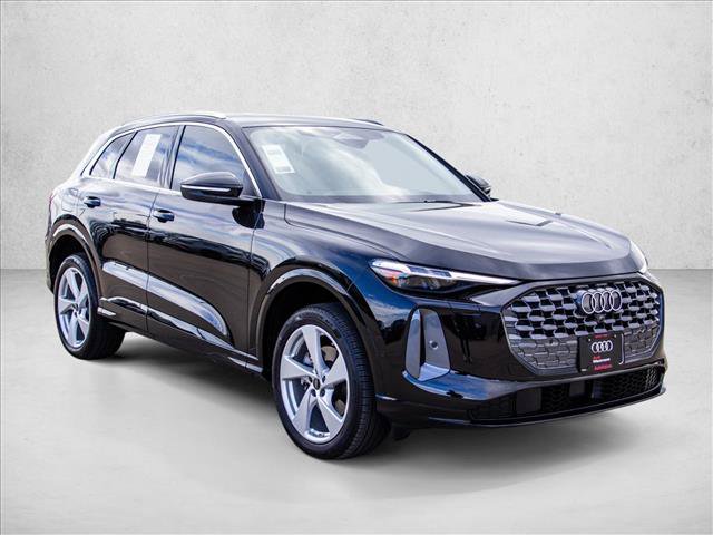 Certified 2025 Audi Q5 Premium w/ Premium Plus AWD/4WD image 3