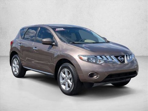 Used 2010 Nissan Murano S FWD image 3
