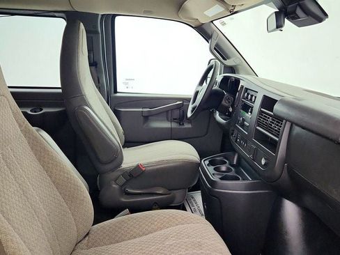 Used 2019 Chevrolet Express 3500 LT w/ LT Preferred Equipment Group RWD image 23