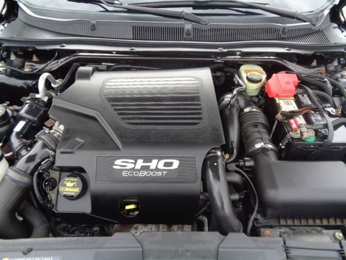 Used 2013 Ford Taurus SHO AWD/4WD image 36