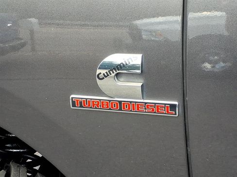 Used 2015 RAM 2500 Tradesman w/ Chrome Appearance Group AWD/4WD image 28