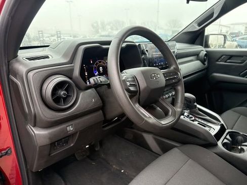 Used 2023 Chevrolet Colorado Trail Boss w/ Technology Package image 13