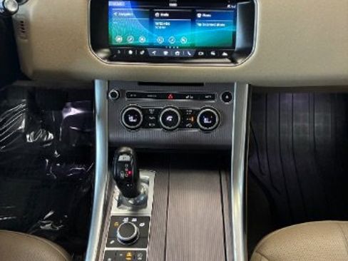 Used 2017 Land Rover Range Rover Sport HSE image 27