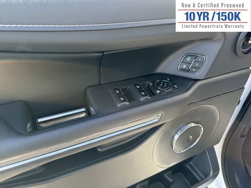 Used 2024 Ford Expedition XLT image 16