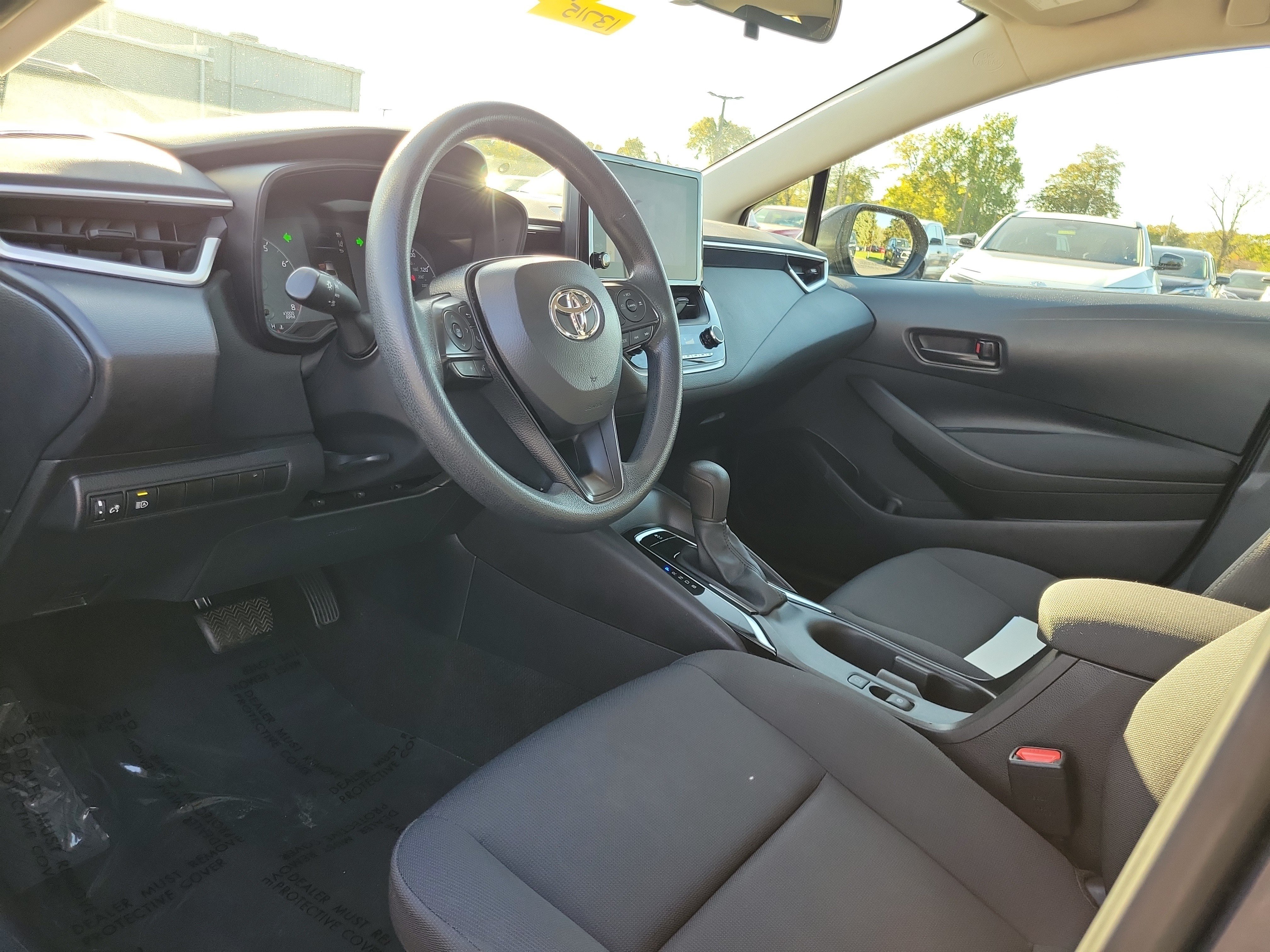 Used 2024 Toyota Corolla LE FWD image 19