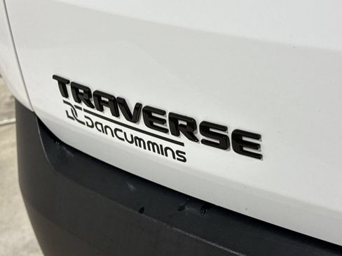 Used 2021 Chevrolet Traverse LS w/ LPO, Blackout Package FWD image 26