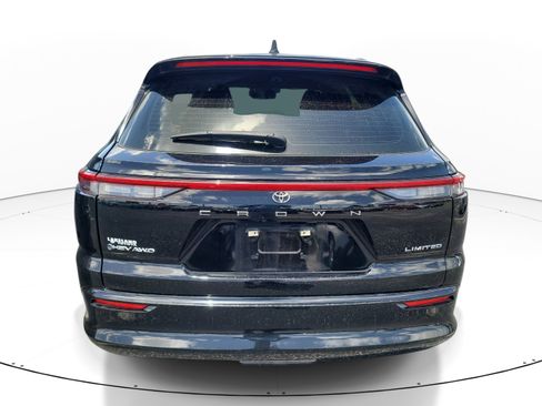 Certified 2025 Toyota Crown Signia AWD/4WD image 6