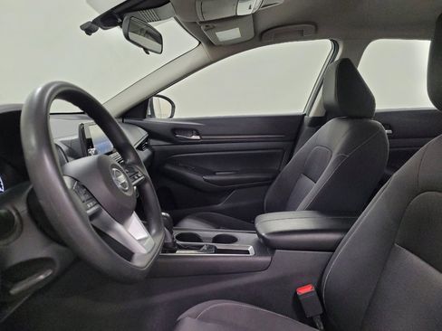 Used 2022 Nissan Altima 2.5 S FWD image 17