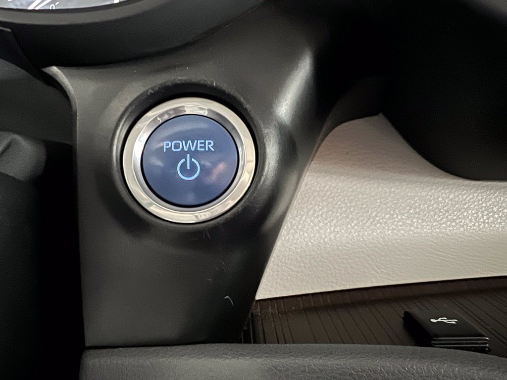 Certified 2023 Toyota Sienna XLE w/ XLE Plus Package FWD image 27