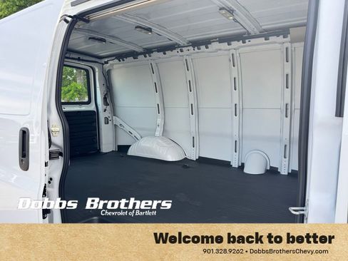 New 2026 Chevrolet Express 2500 w/ Driver Convenience Package image 27