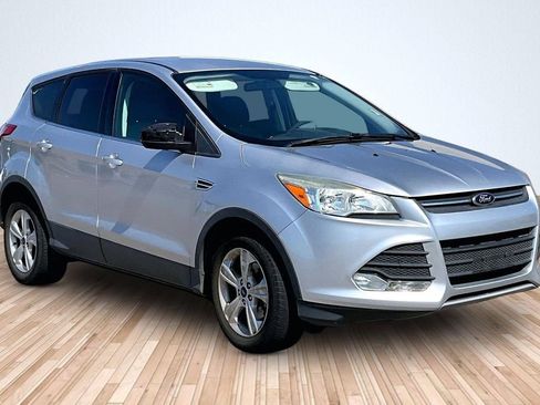 Used 2015 Ford Escape SE FWD image 9