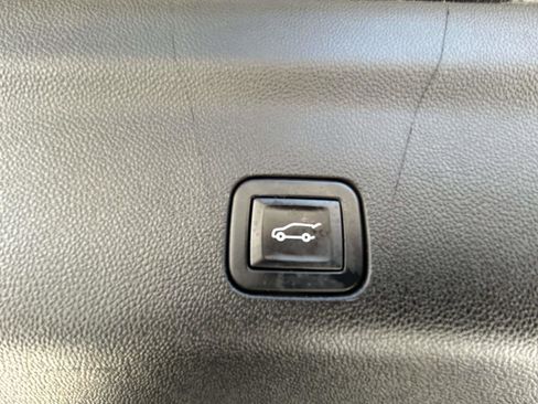 Used 2022 Chevrolet Tahoe RST w/ Sport Performance Package AWD/4WD image 20