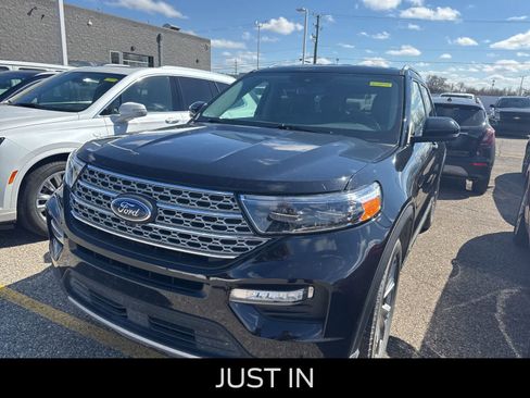 Used 2020 Ford Explorer Limited image 2