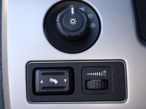 Used 2010 Ford F150 Raptor image 13