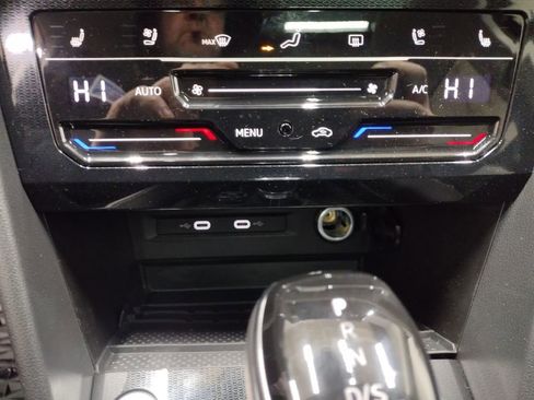 New 2025 Volkswagen Taos SEL image 32