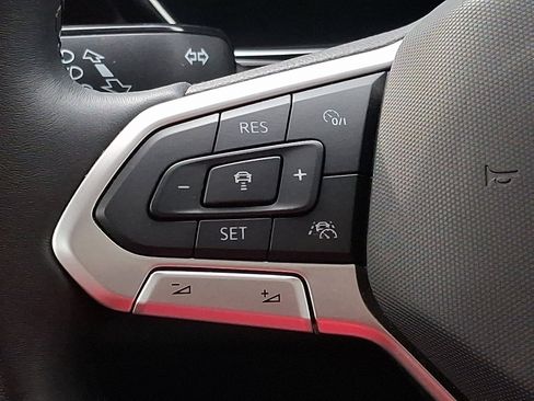 Used 2024 Volkswagen Jetta SEL image 23