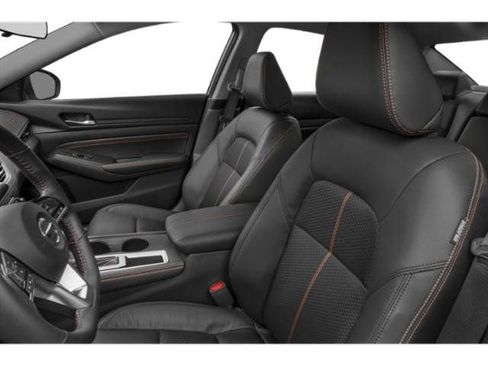 Used 2020 Nissan Altima 2.5 SR FWD image 12