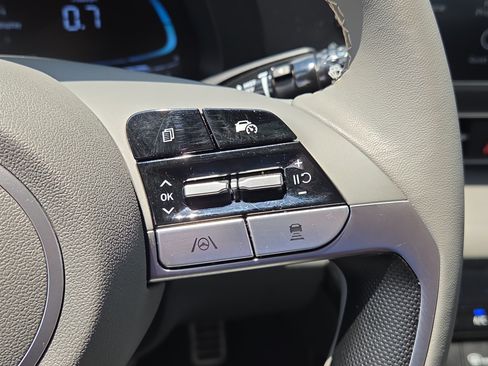 Certified 2026 Hyundai Elantra SEL Sport FWD image 13