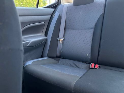 Used 2025 Nissan Versa SV FWD image 32