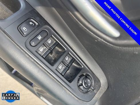 Used 2022 Jeep Renegade Latitude image 18