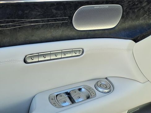 Used 2023 Genesis G90 3.5T image 4