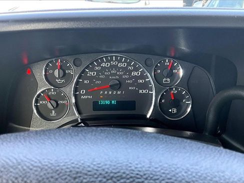 Used 2024 Chevrolet Express 2500 w/ Driver Convenience Package image 20