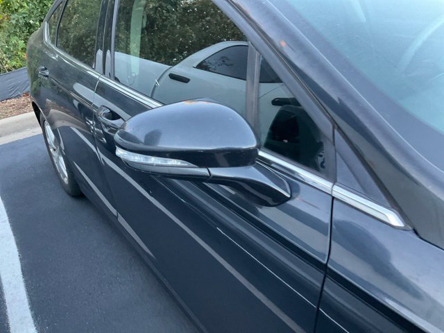 Used 2014 Ford Fusion SE FWD image 3