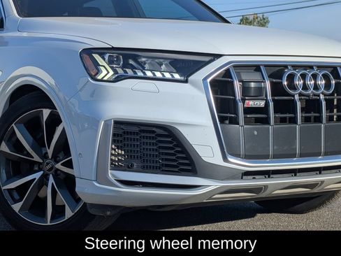 Used 2023 Audi SQ7 Prestige AWD/4WD image 9