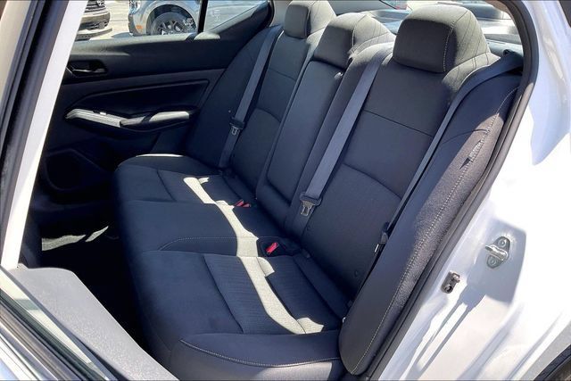 Certified 2024 Nissan Altima 2.5 SV FWD image 25