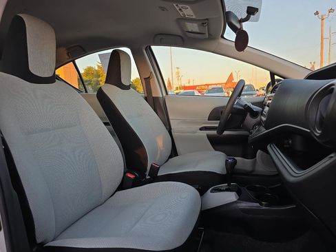 Used 2014 Toyota Prius C One image 20