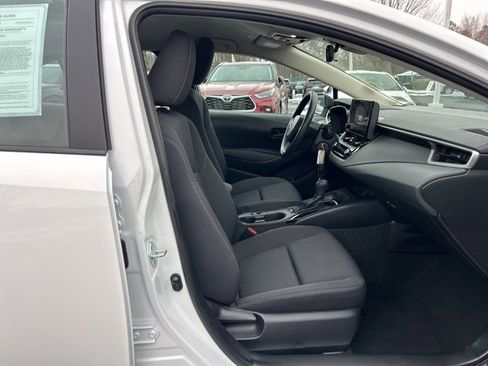 Used 2024 Toyota Corolla LE image 15