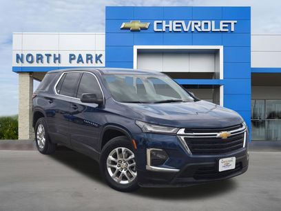 Used 2022 Chevrolet Traverse LS