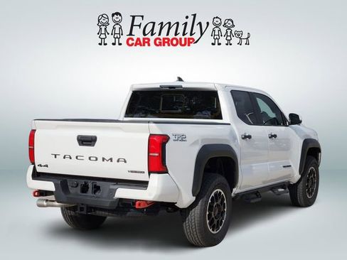New 2025 Toyota Tacoma TRD Off-Road AWD/4WD image 4