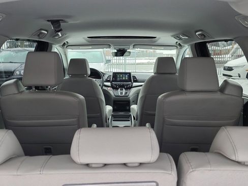 Used 2024 Honda Odyssey EX-L image 11