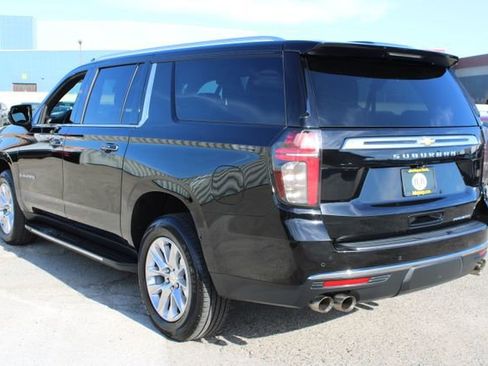 Used 2024 Chevrolet Suburban Premier image 6