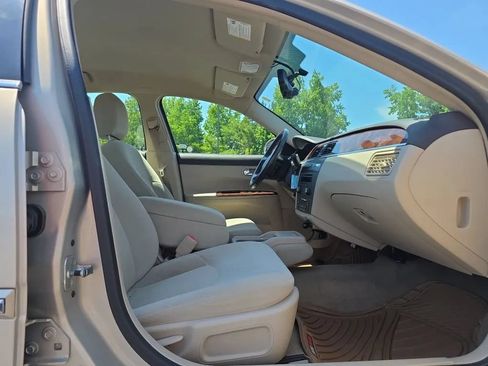Used 2009 Buick LaCrosse CX FWD image 33
