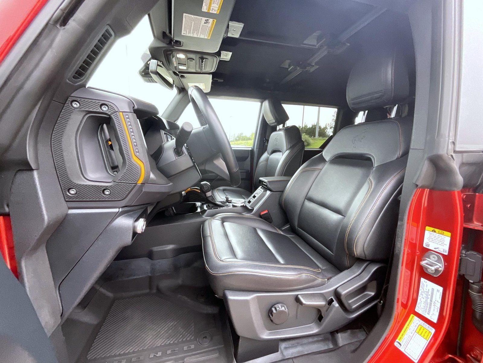 Used 2024 Ford Bronco Badlands w/ Sasquatch Package AWD/4WD image 13