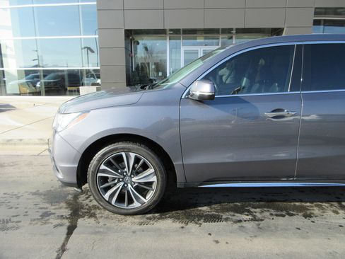 Used 2020 Acura MDX SH-AWD w/ Technology Package image 2