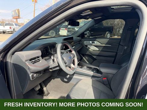 Used 2025 Ford Explorer ST w/ Sun And Sound Package image 8
