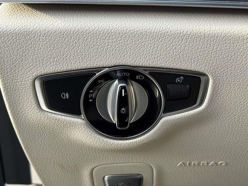 Used 2020 Mercedes-Benz E 350 4MATIC Sedan image 22