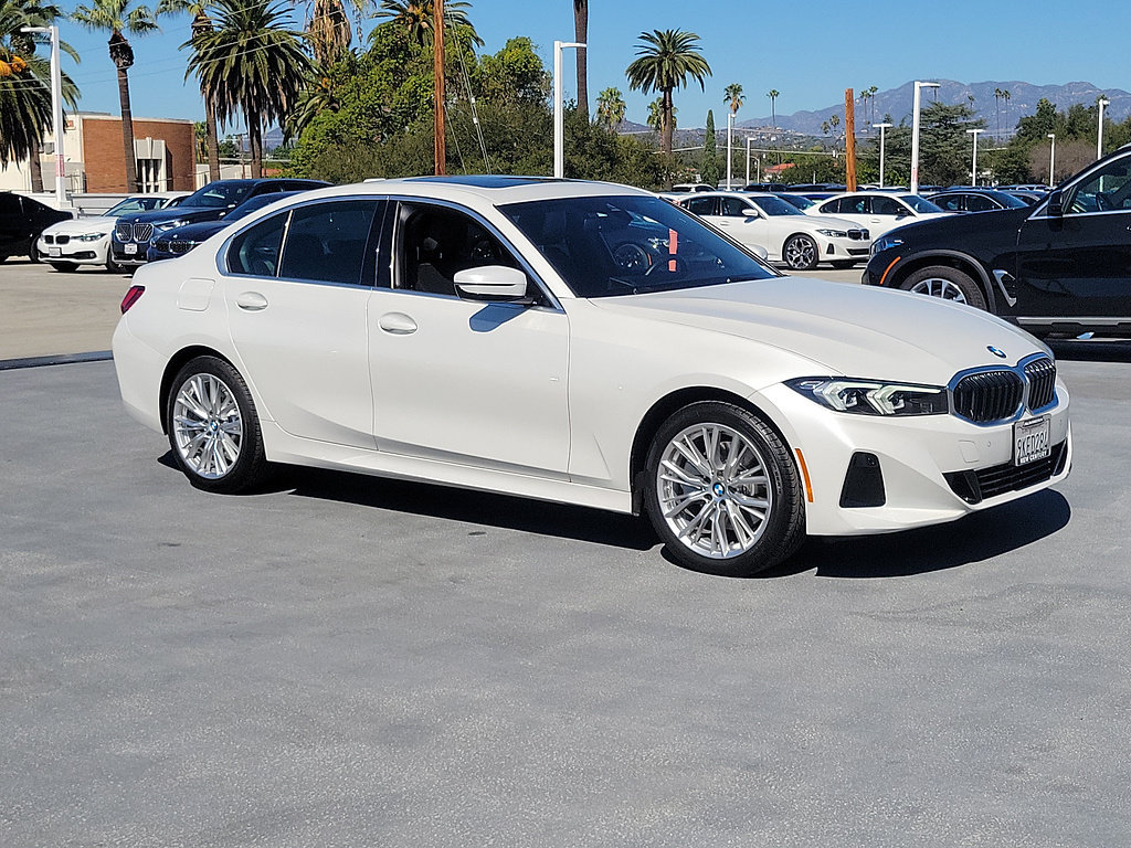 Used 2024 BMW 330i Sedan w/ Convenience Package RWD image 4