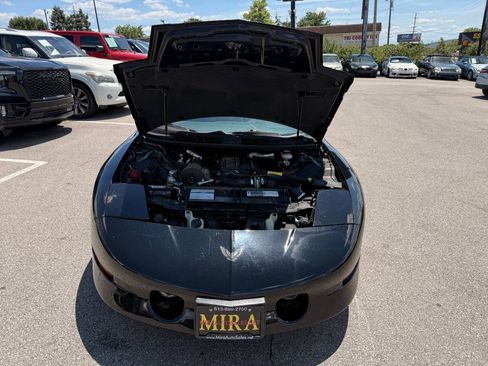 Used 1995 Pontiac Firebird Trans Am RWD image 9
