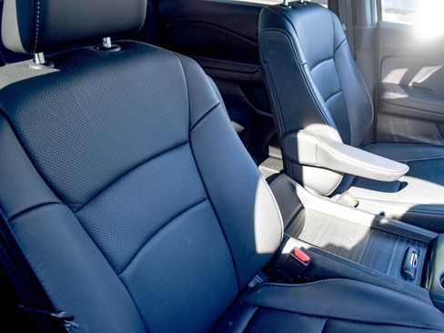 Used 2023 Honda Passport EX-L image 10