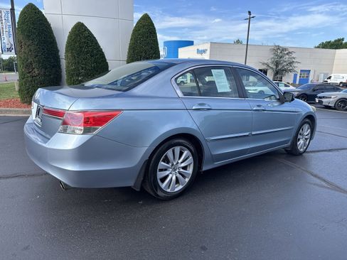 Used 2011 Honda Accord EX image 4
