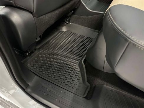 Certified 2025 Lexus GX 550 image 24